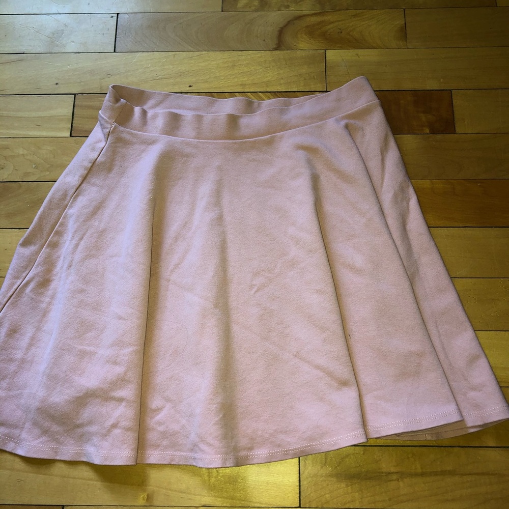 pink skirt